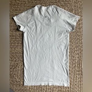 Lululemon swiftly tech top. Size 4.